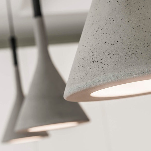 Lampada a Sospensione Aplomb Foscarini – Design Italiano in Cemento, 7 Colori Unici | Luca Nichetto