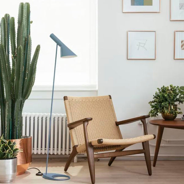 Louis Poulsen - AJ Floor Lamp | Metropolis