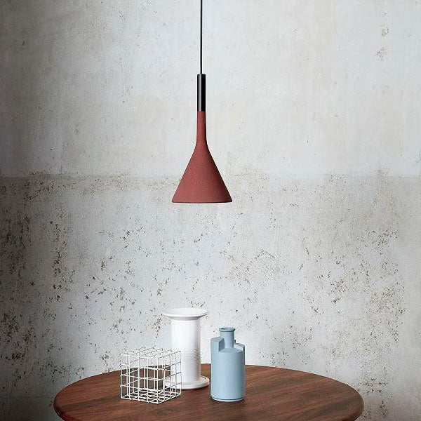 Lampada a Sospensione Aplomb Foscarini – Design Italiano in Cemento, 7 Colori Unici | Luca Nichetto