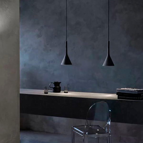 Lampada a Sospensione Aplomb Foscarini – Design Italiano in Cemento, 7 Colori Unici | Luca Nichetto