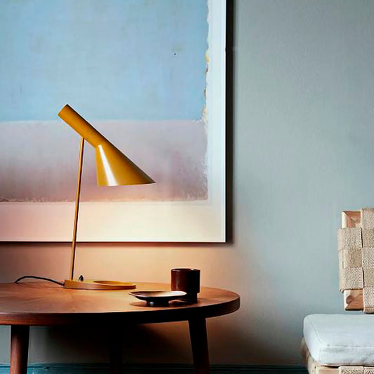 Louis Poulsen - AJ Table Lamp | Metropolis